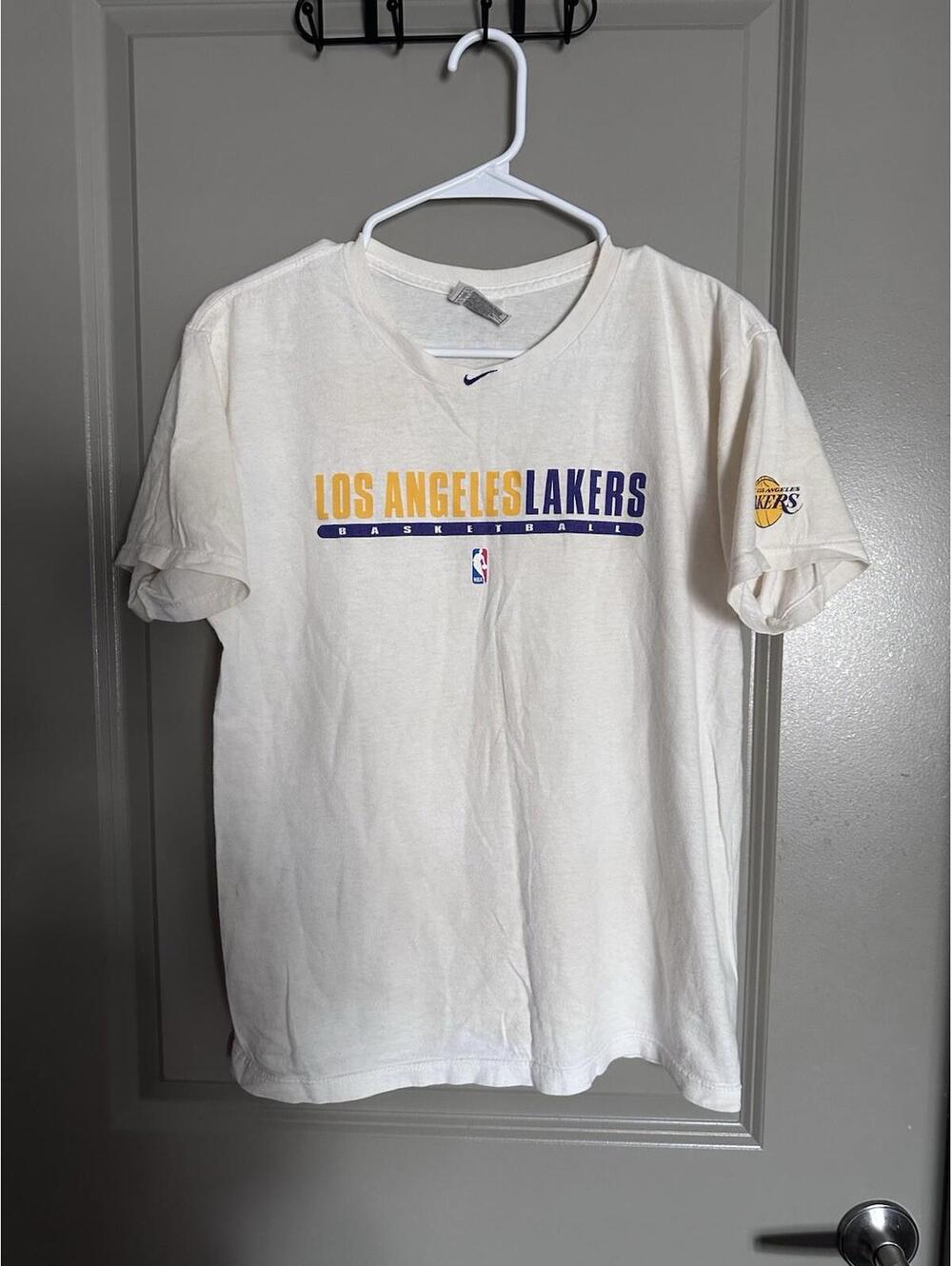 Nike Los Angeles Lakers NBA Team T-Shirt Cream Color Fits Like A Small